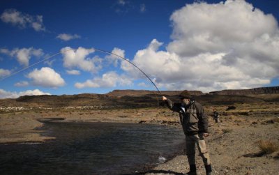 Argentinien Flyfish Adventures 01-2014 2014-01-flyfish-adventures-argentinien-jurassic-lake4.jpg